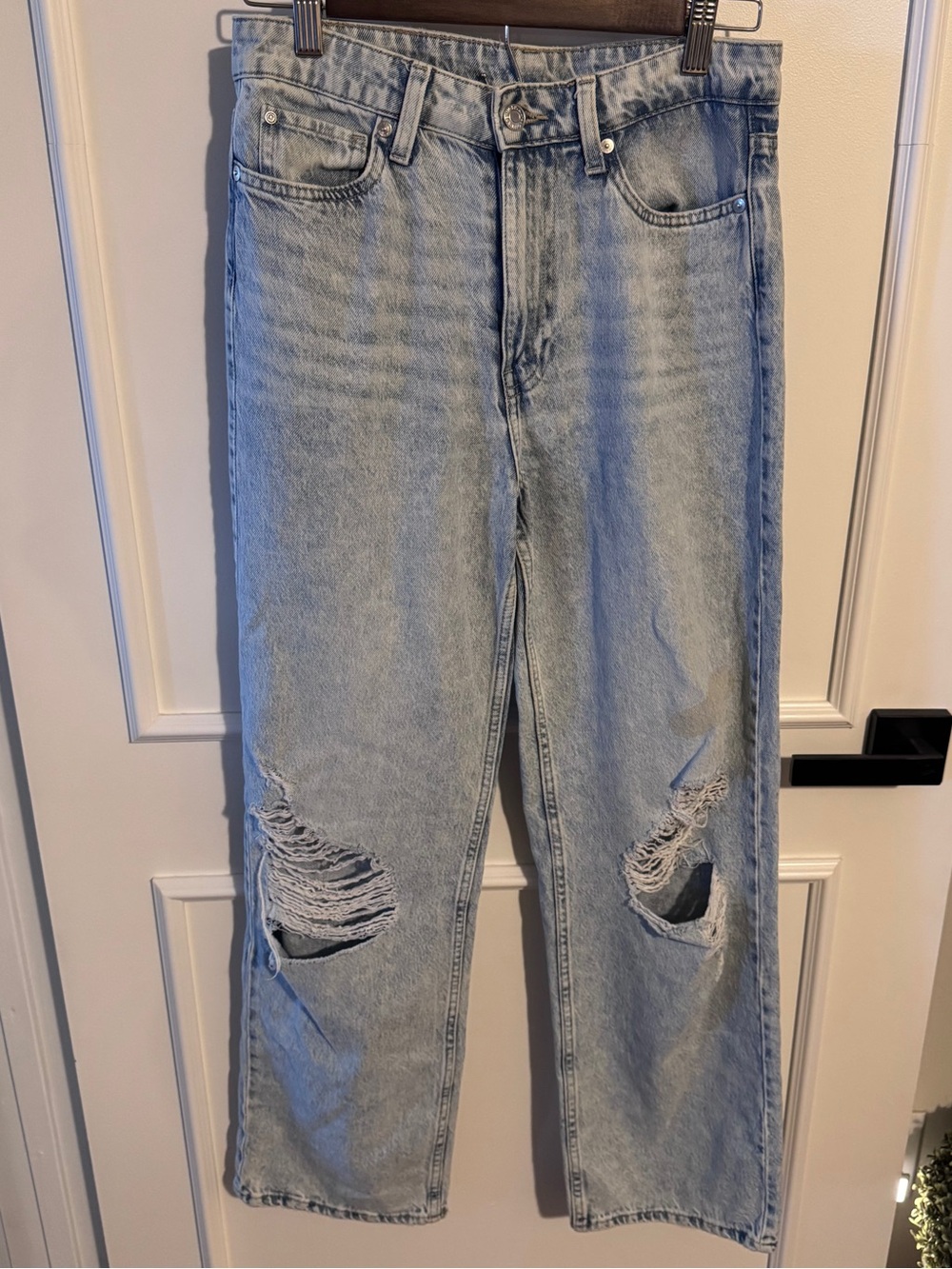Loose Straight Ripped Jeans
